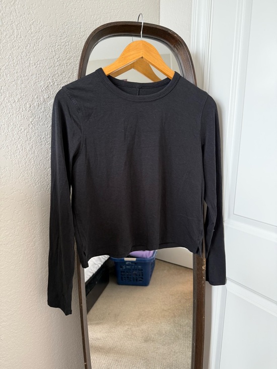 lululemon athletica Tops - Lululemon black long sleeve athletic top - M